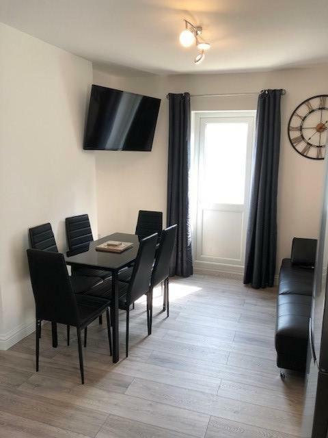 Ocean Holiday Apartments Плимът Екстериор снимка