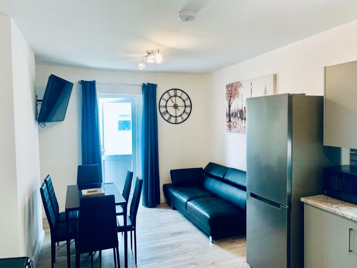 Ocean Holiday Apartments Плимът Екстериор снимка